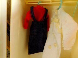 sindy wardrobe e